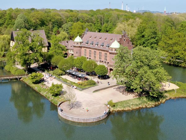 Luftaufnahme vom Wasserschloss Wittringen in Gladbeck